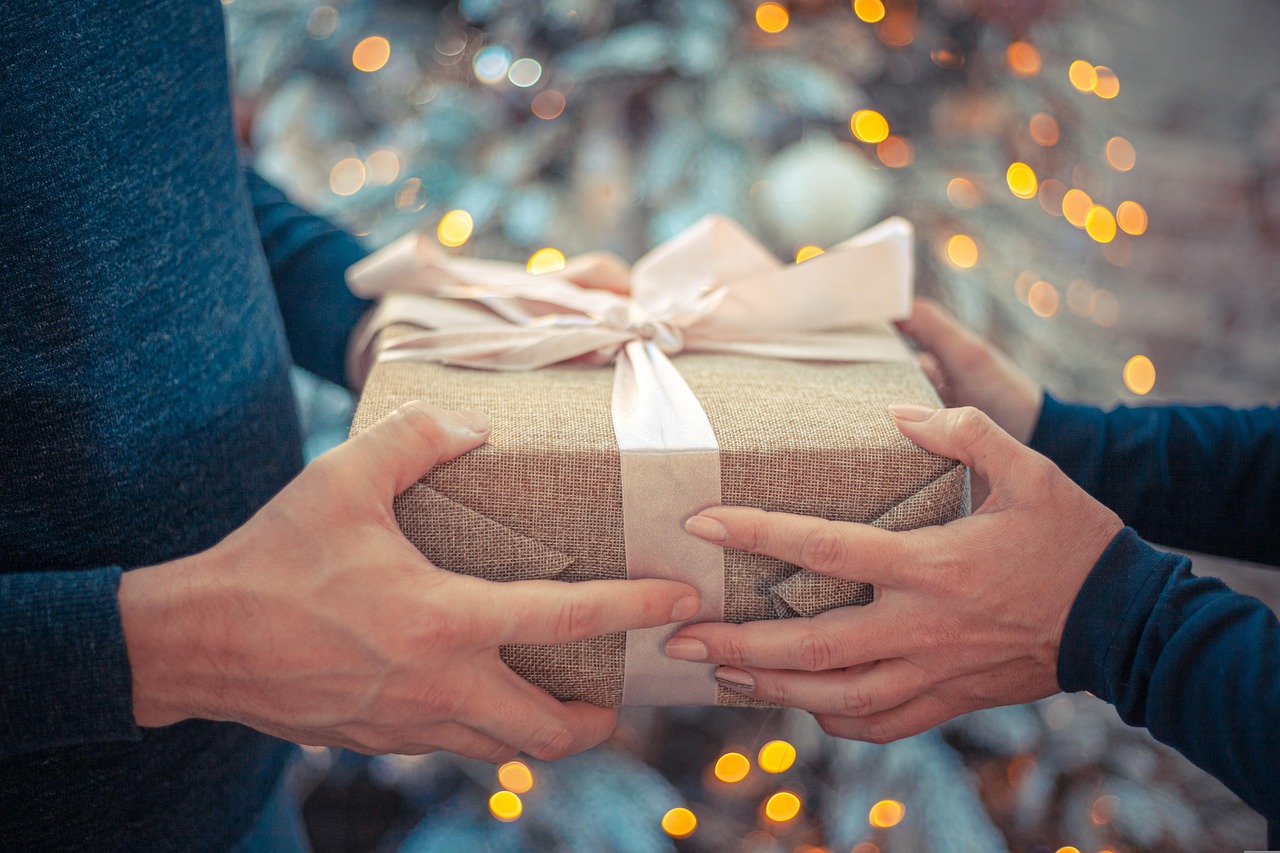Struggling to Find a Perfect Gift for Men? I Built a Solution: GiftHim.in
